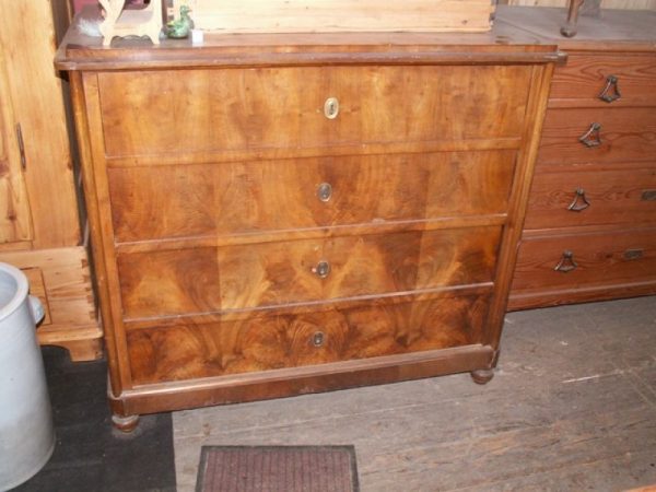 Nussbaumkommode – Bild 4