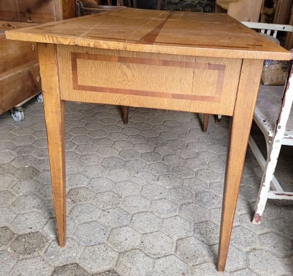 Tisch frühes Biedermeier Esche mit Intarsien – Bild 3