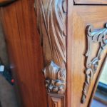 Applikation geschnitzt